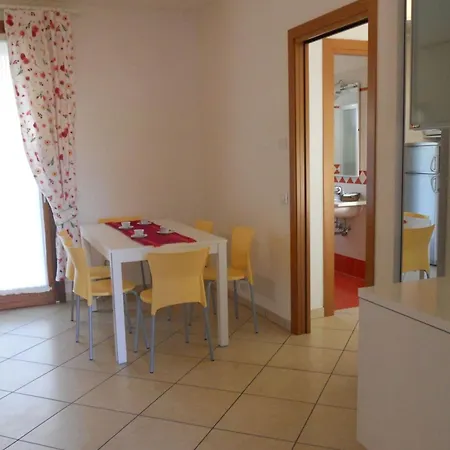 Appartamento Charming For Up To 4 Guests
