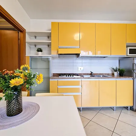 Charming For Up To 4 Guests