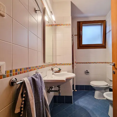 Charming For Up To 4 Guests Apartamento