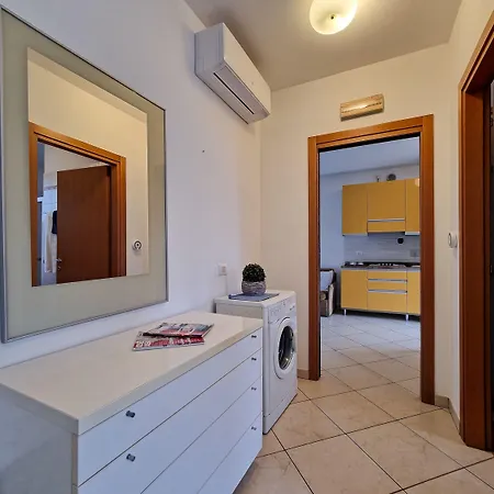 Charming For Up To 4 Guests