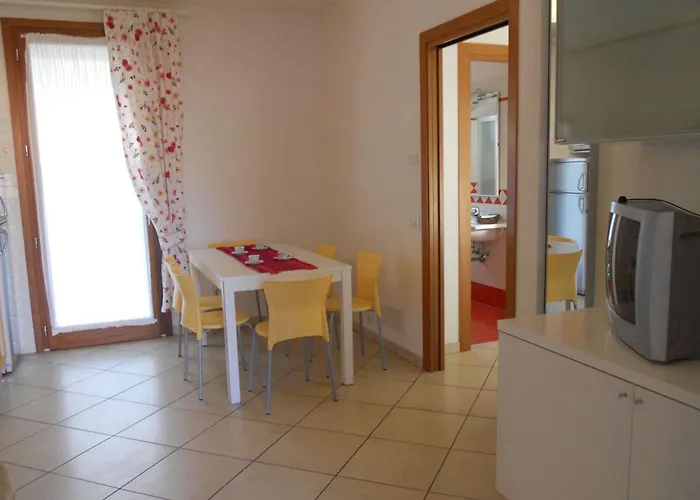 Apartman Charming For Up To 5 Guests